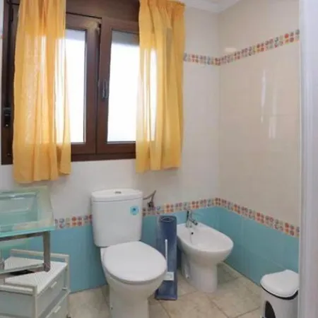 منزل ريفي Fornell - Piscina Compartida كونيل ذي لا فرونتيرا