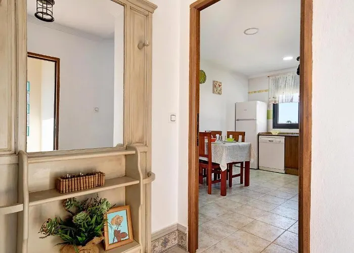 Fornell - Piscina Compartida Country house