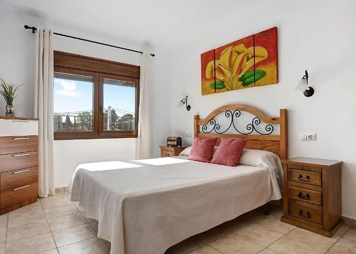 Fornell - Piscina Compartida Country house *